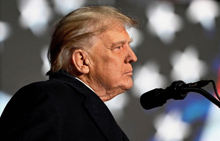    Трамп будет править до 2037-го года из-за лояльности одного человека: источник