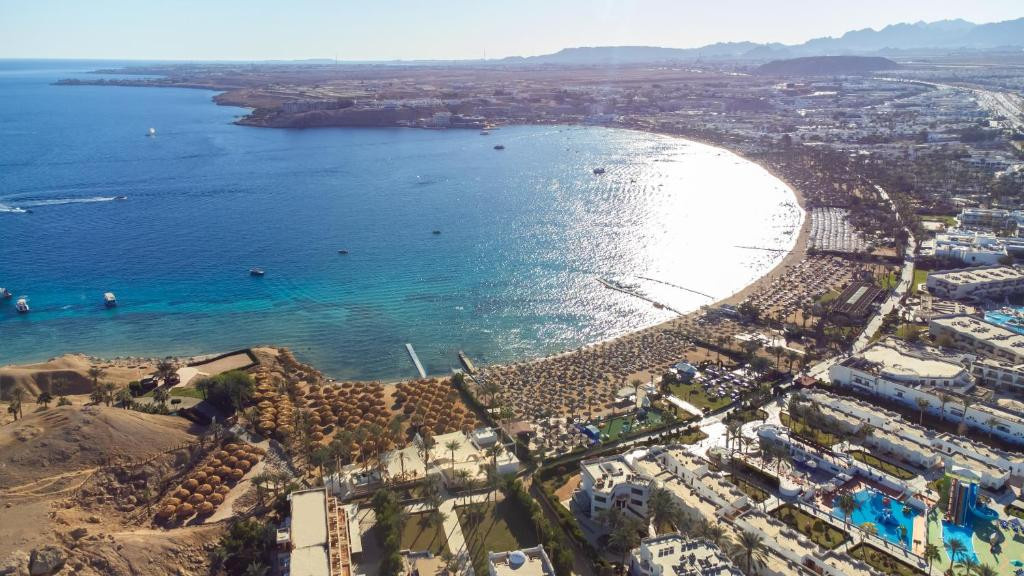 Источник: https://static.tourvisor.ru/hotel_pics/verybig/1/swissotel-sharm-el-sheikh-1907016.jpg