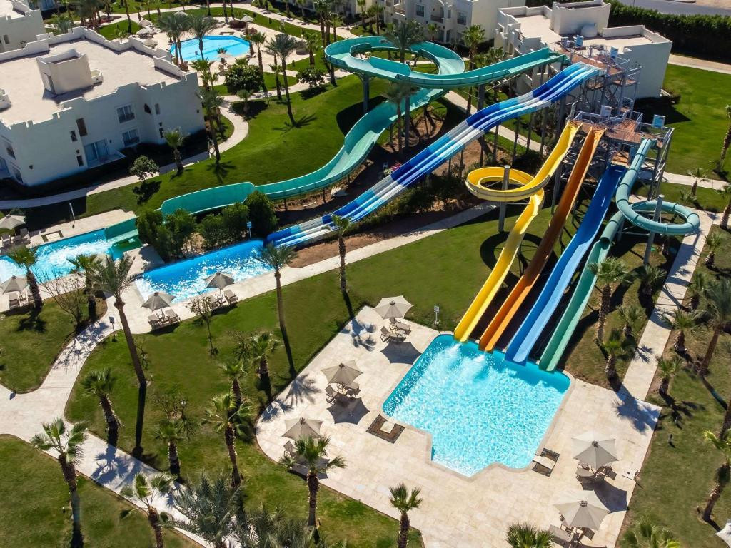 Источник: https://static.tourvisor.ru/hotel_pics/verybig/1/swissotel-sharm-el-sheikh-1907001.jpg