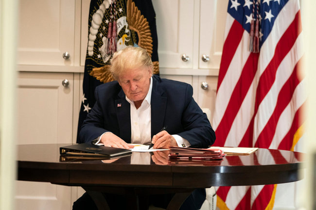    Дональд Трамп