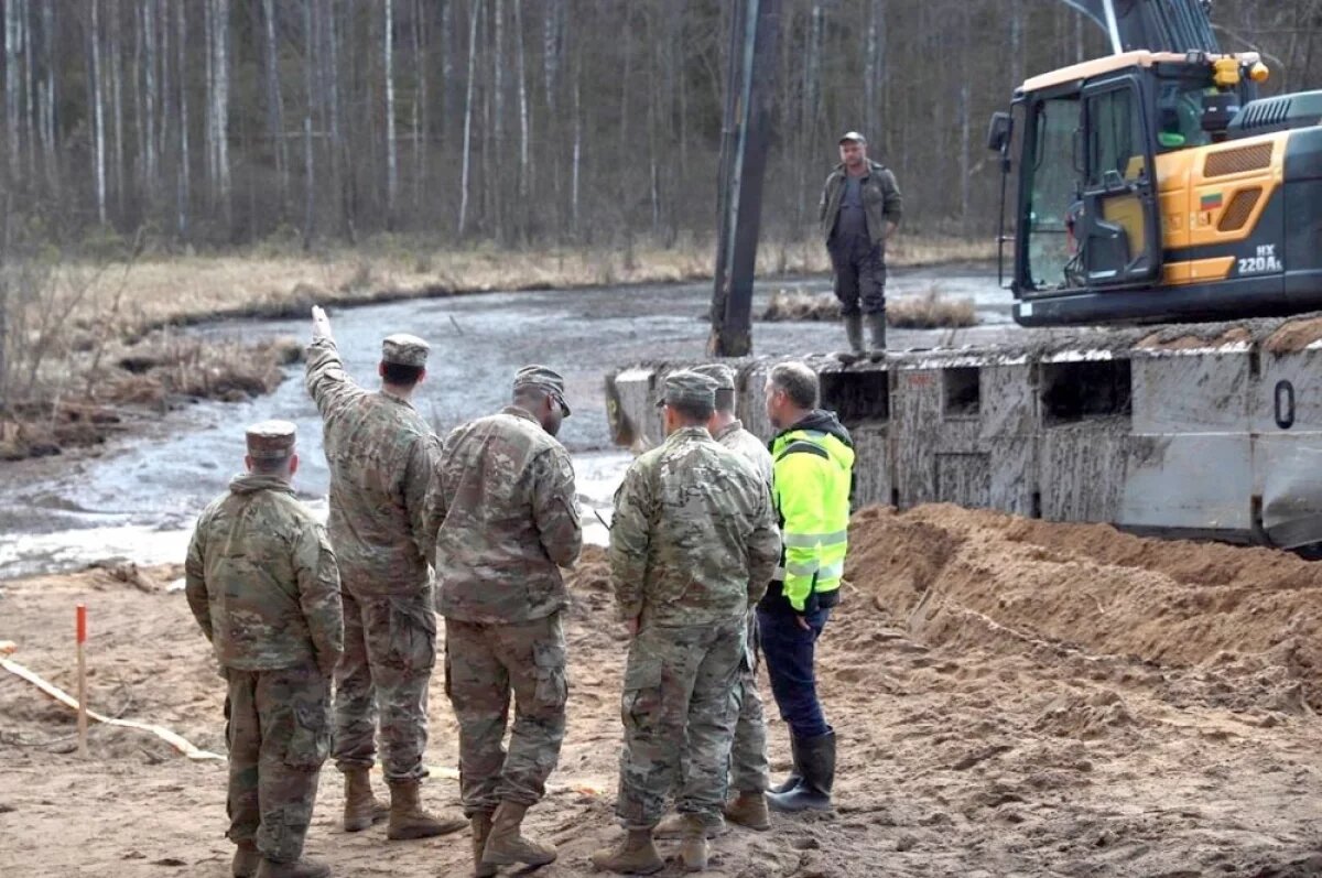    Вся Литва — одно болото.