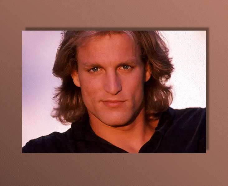 Молодой Вуди Харрельсон, сыгравший в знаменитой экранизации "Голодных игр" Хеймитча. Легко представить его героя молодым. Дерзский взгляд, сильный, яркий.