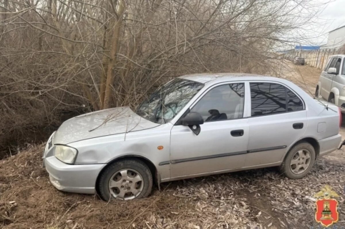    Житель Твери после застолья уехал на чужом авто без спроса и попал в ДТП
