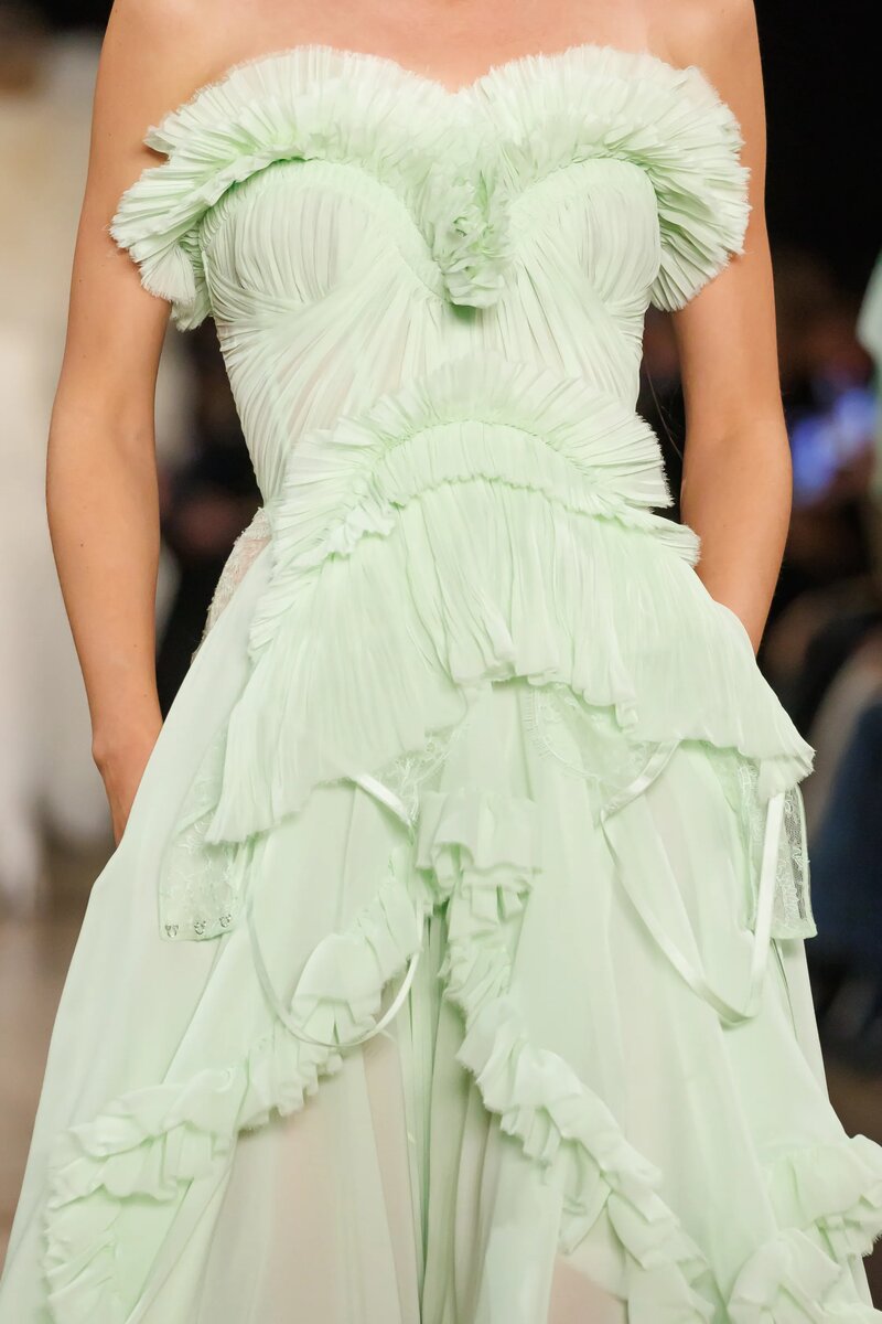 McQueen Fall 2025 Ready-To-Wear