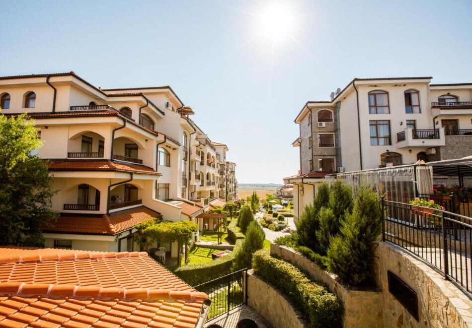 Вид внутри комплекса Виниярдс.