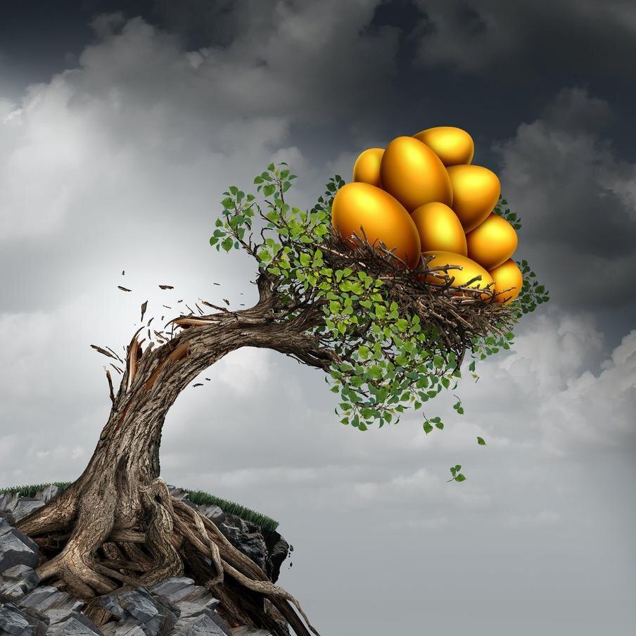 Опасно, когда все "яйца" в одной корзине. @Lightspring / Copyright (c) 2015 Lightspring/Shutterstock. 