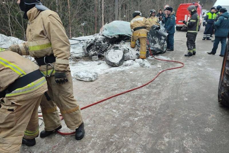    Прокуратура свердловской области/ в Легковой машине никто не выжил