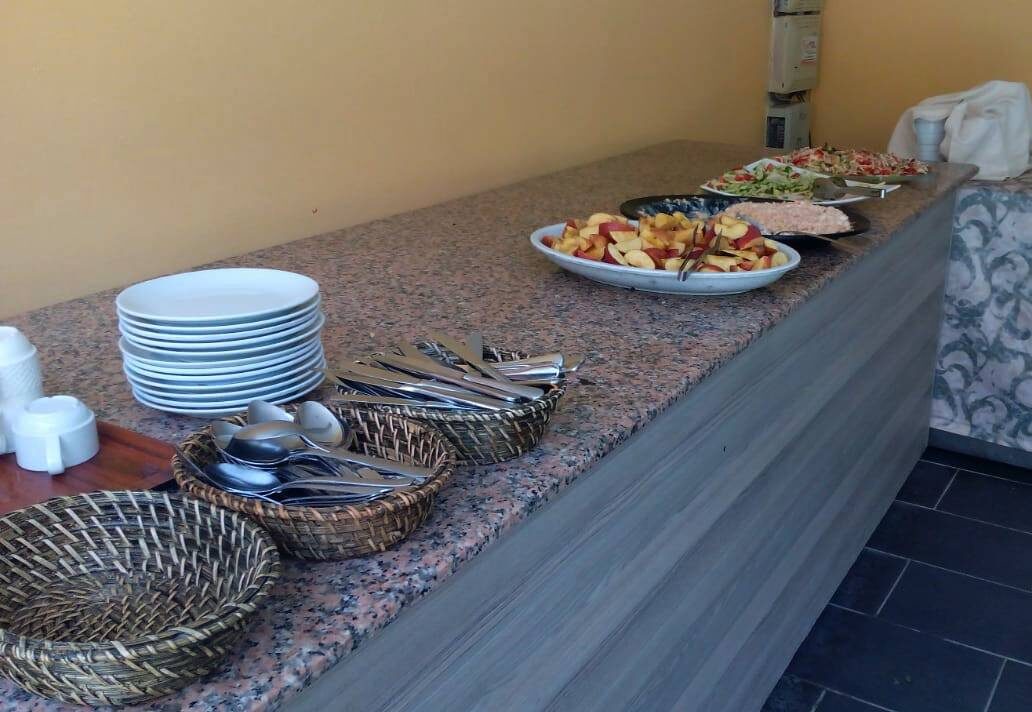 Шведский стол скуден и беден