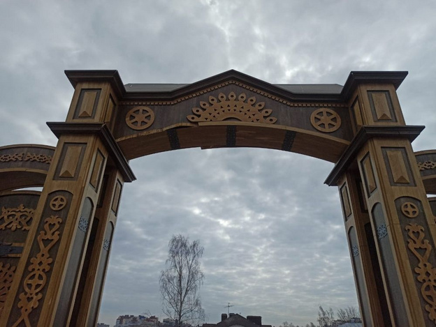    Ворота Русского севера обещают отремонтировать в течение апреля