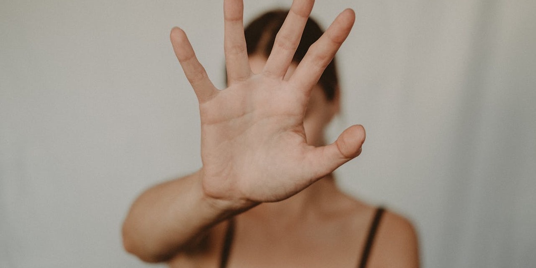 Личные границы: как перестать быть «удобным» и начать быть собой