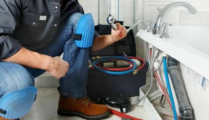 Вызов сантехника на дом: преимущества решения