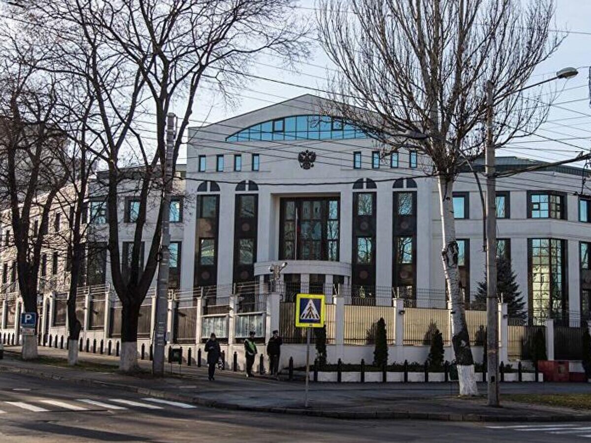    Здание посольства РФ в Кишиневе© Sputnik / Мирослав Ротарь