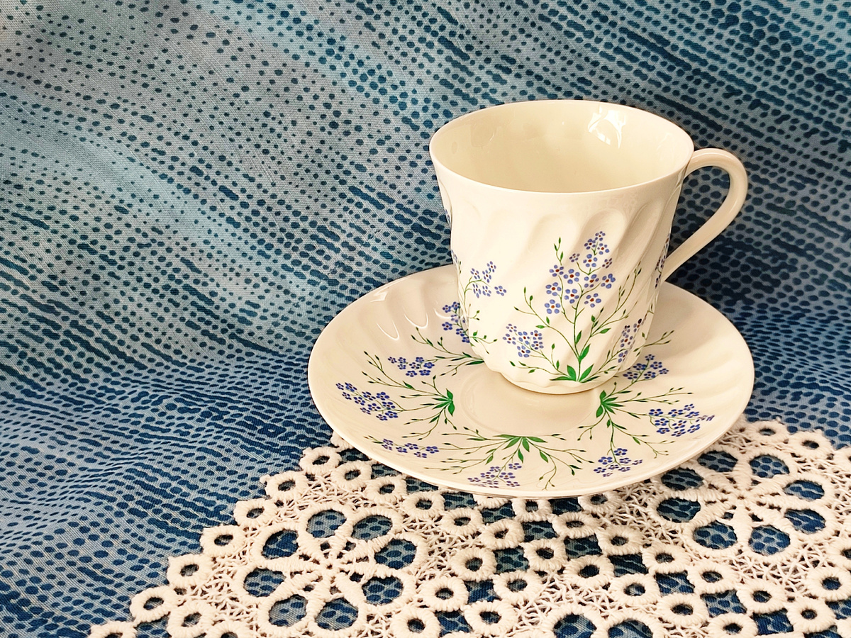 1. Кофейная пара "Незабудки" или "У ручья", форма Витая