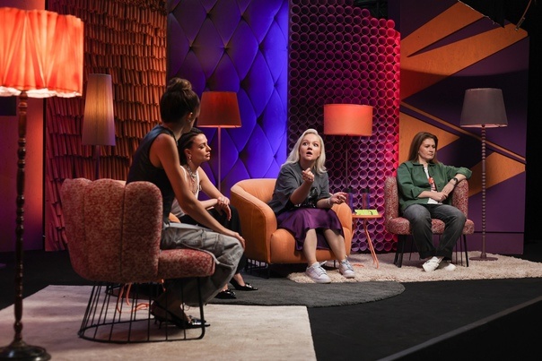 Ведущие: Варвара Щербакова, Наталья Борисова, Ольга Парфенюк и Саша Муратова