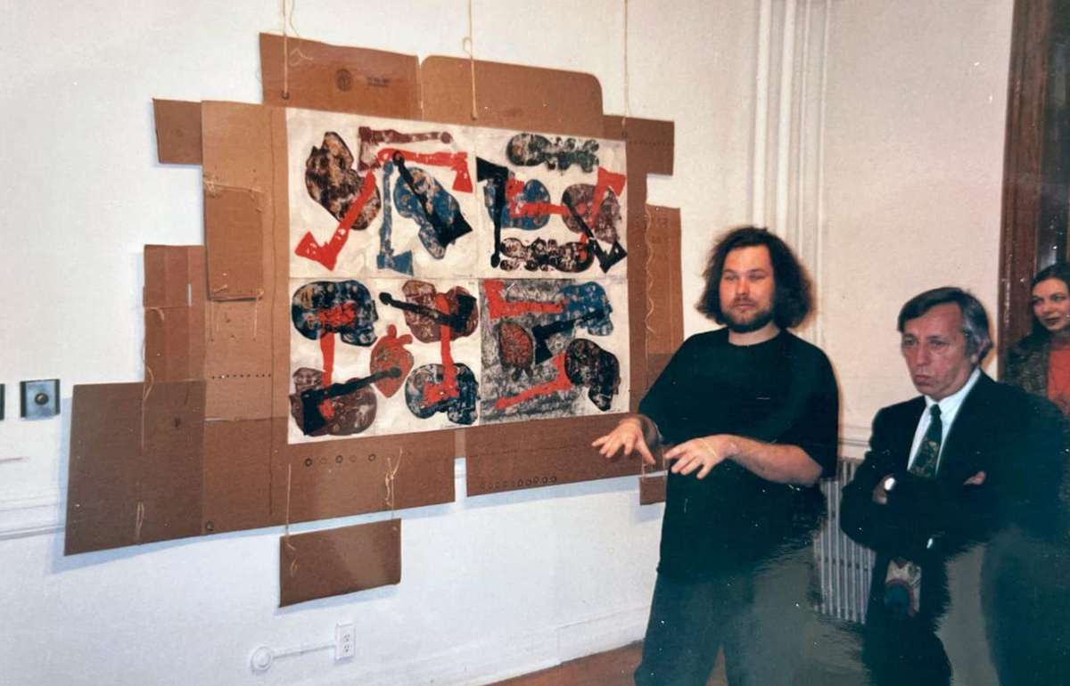 Ильяс Зинатулин и Александр Глезер. Открытие персональной выставки Ильяса Зинатулина «Молот ведьм» в Музее современного русского искусства. Джерси, США, 1996
Предоставлено Ильясом Зинатулиным