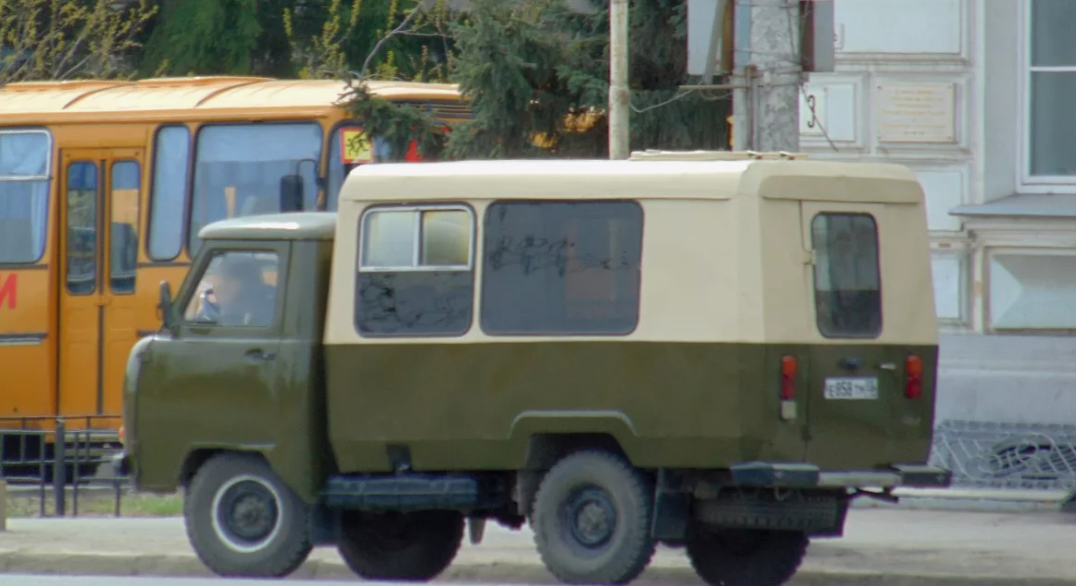 platesmania.com. Фото с Яндекса. УАЗ–452 "Кубанец".