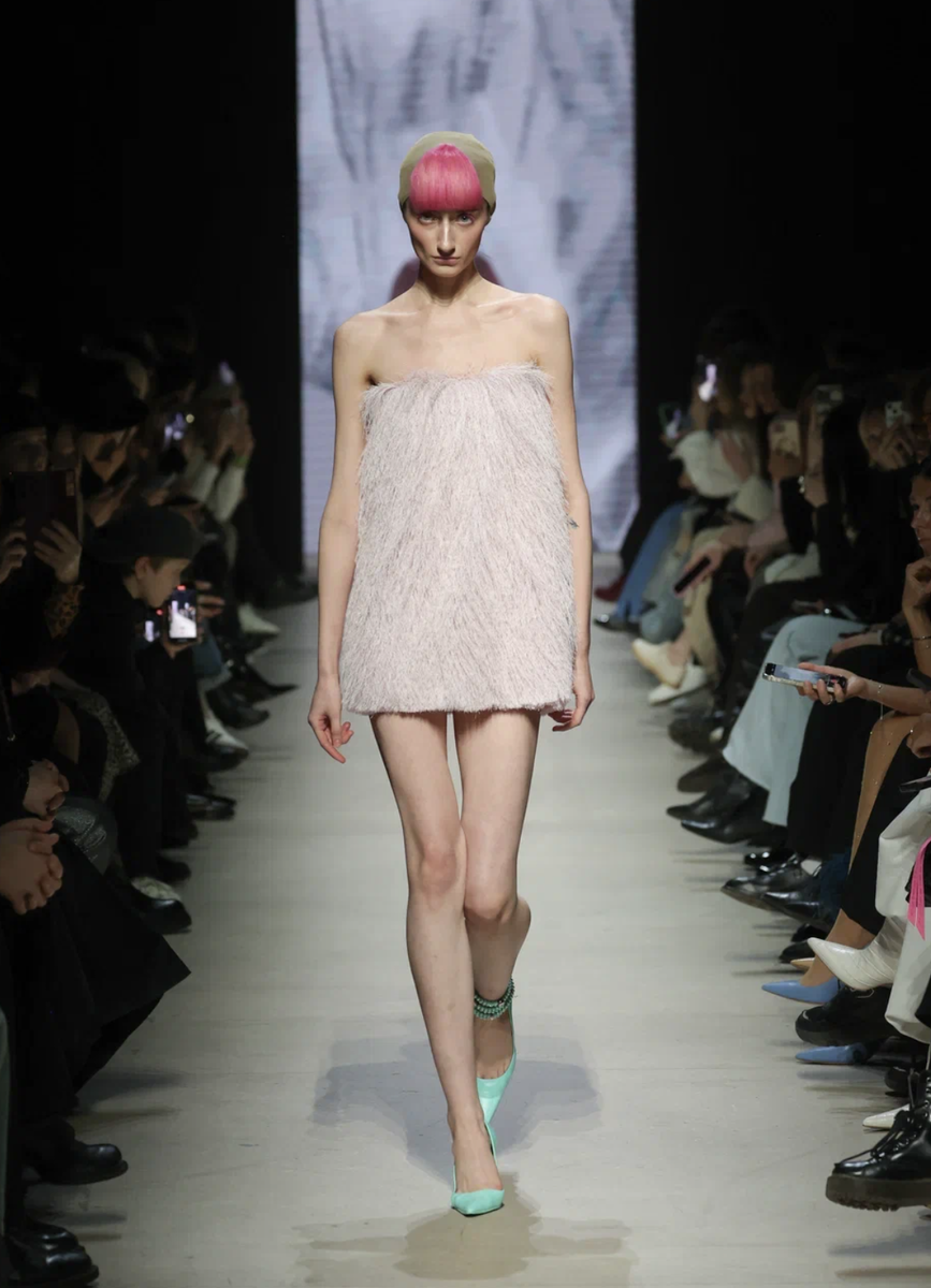 Листайте вправо, чтобы увидеть больше изображений