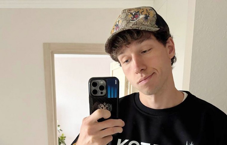    Социальные сети