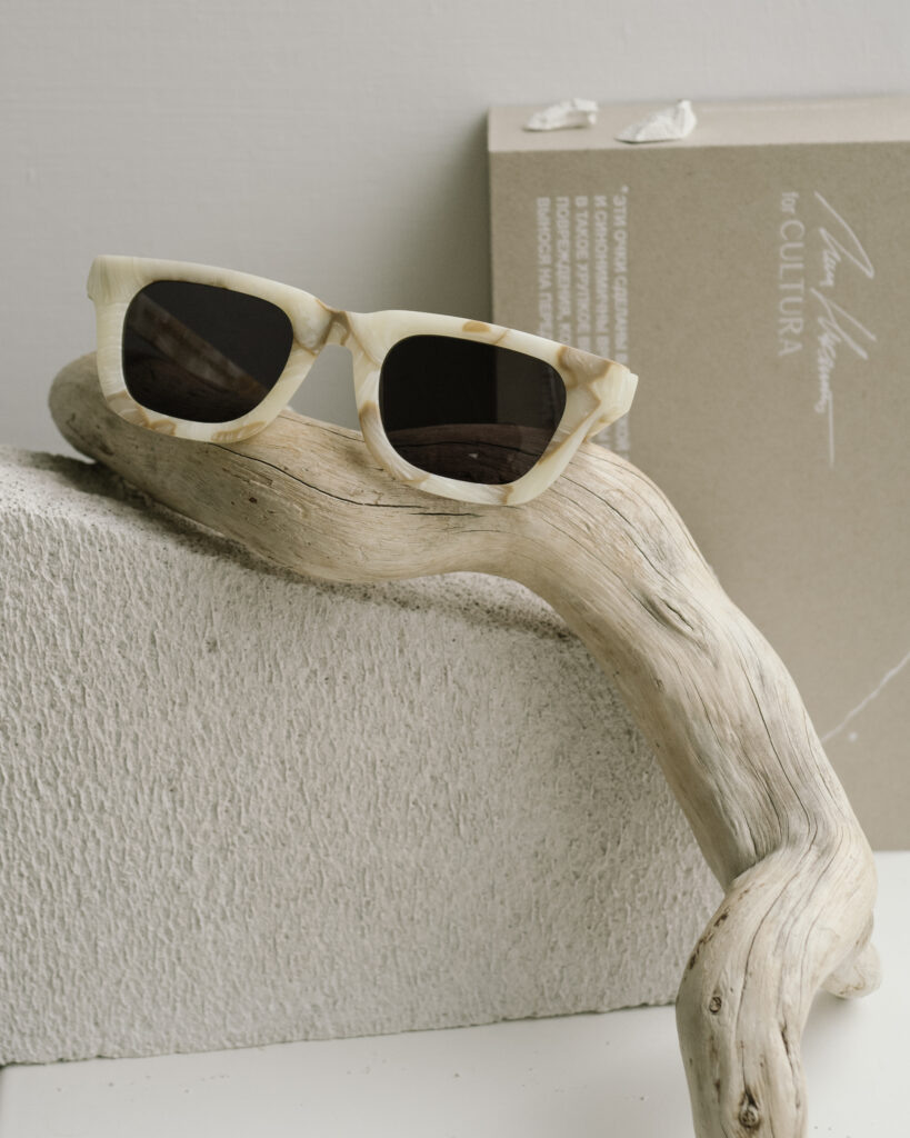 Солнцезащитные очки, Cultura x Миша Никатин, 14 999 рублей smirnov  📷
