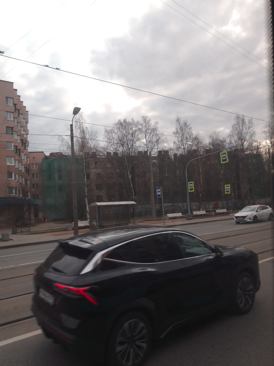 Руины общежитя 