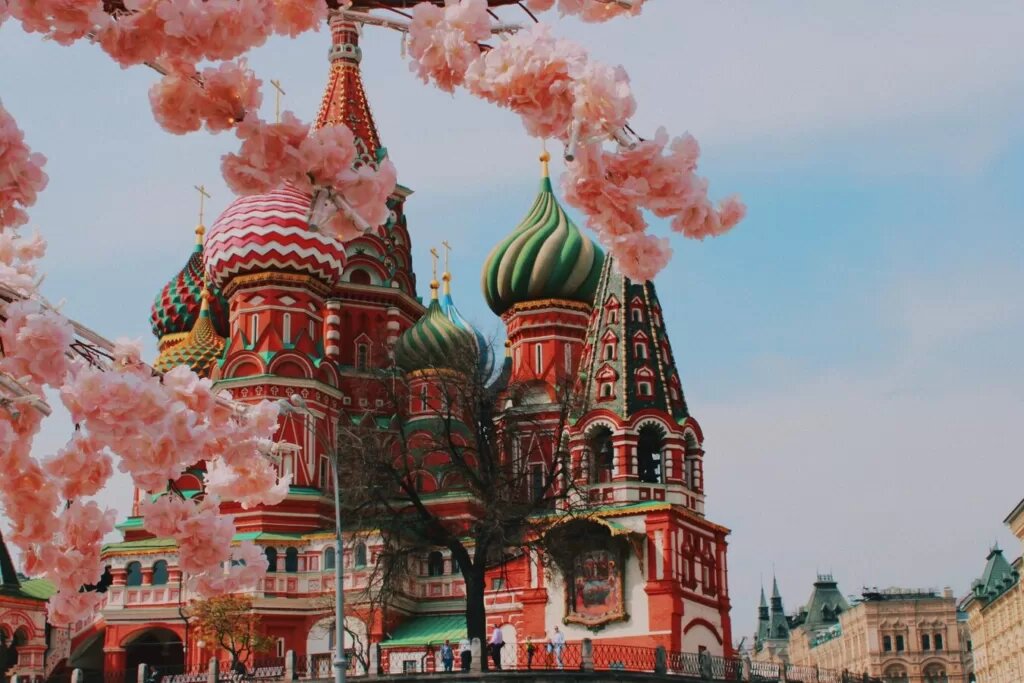 Шедевры архитектуры Москвы, которые нужно обязательно посмотреть туристу