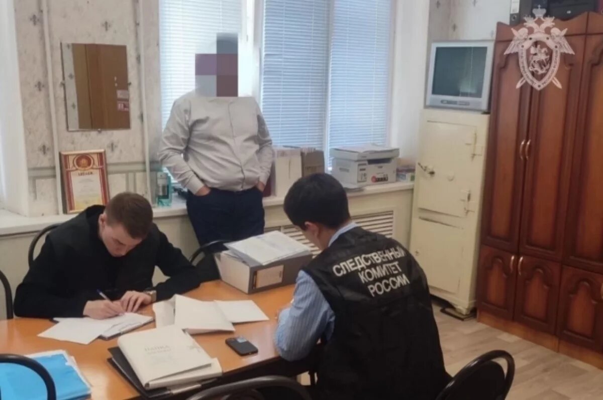    В Новочебоксарске за взятку задержали начальника управления