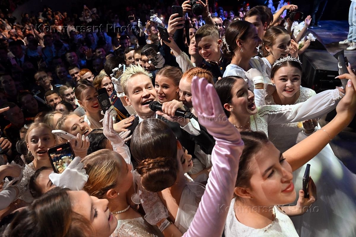 SHAMAN и его поклонники