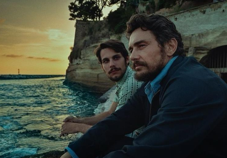 Листайте кадры.