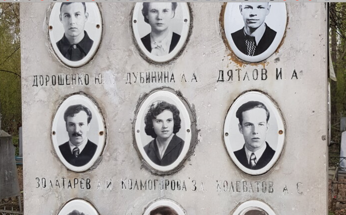 ЗолАтарёв А.И., общий памятник на Михайловском кладбище в Екатеринбурге