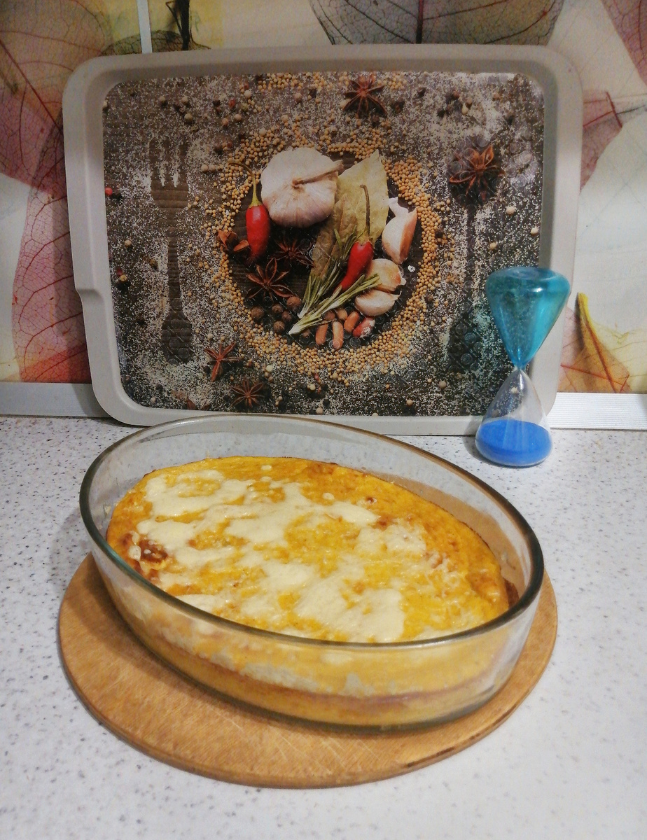 Фото моё. Форму в диаметре можно брать любую. Яйца быстро готовятся, а тыква уже готова. 