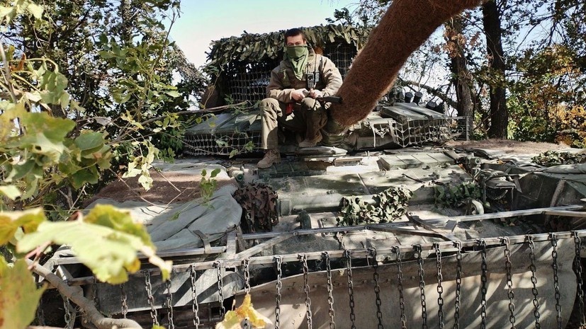 «Вцепился зубами в носилки»: командир танка рассказал, как штурмовики спасли ему жизнь