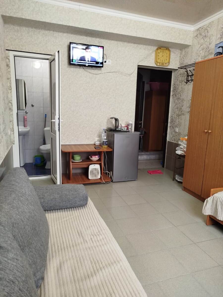 Светлая и большая комната со всеми удобствами