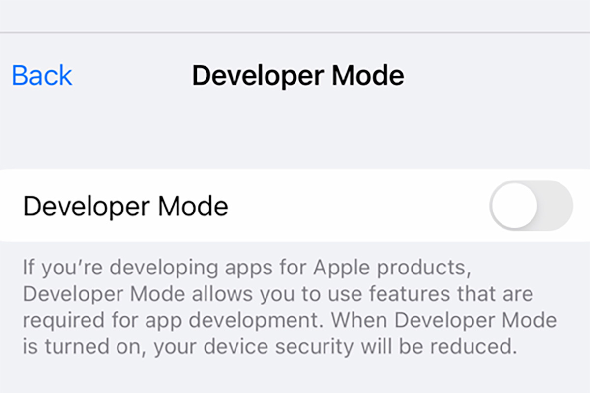 Apple📷Для активации режима разработчика на iPhone понадобятся сразу два устройства на iOS — смартфон и ПК