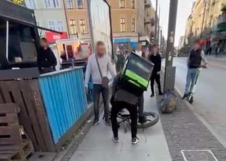    Из Польши депортировали украинца, нападавшего на прохожих и пристававшего к девушкам