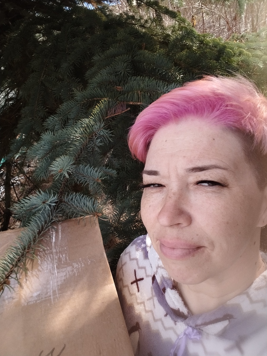 Бегу домой с посылочкой😁