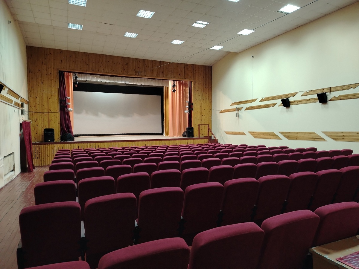    Обновленный кинозал «Синема» в Муезерском. Фото: Минкульт Карели/ВК