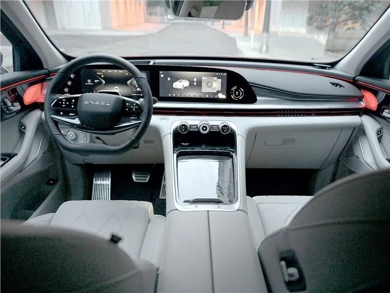 Фото заимствовано - https://www.zr.ru/content/articles/946290-exeed-rx-test-i-video/