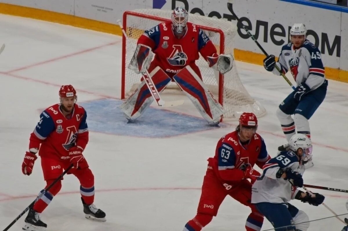    «Торпедо» в жёсткой борьбе уступило «Локо» в третьем матче плей-офф 2:4