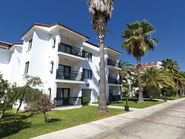 Корпус отеля Sural Garden, Чолаклы, Сиде, Турция. Изображение взято с сайта Travelata.