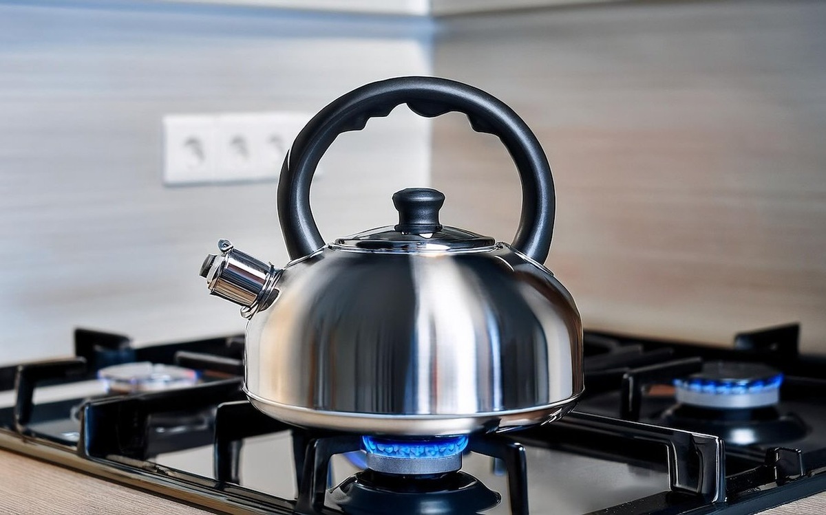 Чайник избавится от накипи за считанные минуты: 4 способа без использования вредной химии / Фото: Pogovorim.by