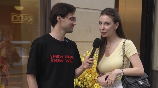 "Ты глоток вина, как молодая Орнелла Мути
Ты собой пьяна, так голодна, и давай замутим"(с) Фото: Дзен