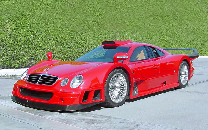 Mercedes-Benz CLK GTR Super Sport оснащен двигателем объемом 6,9 литра/ Фото: a777aa77.ru