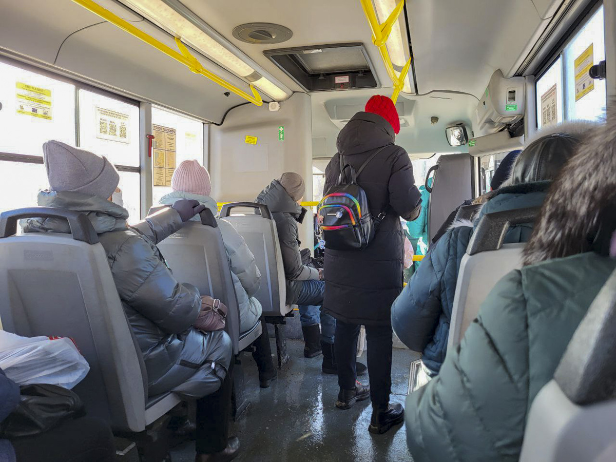 В городе на день остановили автобусные маршруты.  Фото: undefined