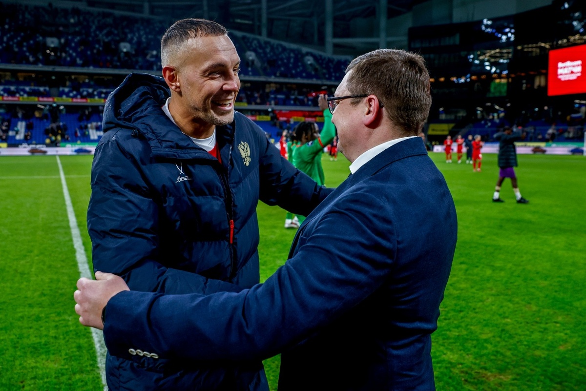 Артем Дзюба и Максим Митрофанов. Фото РФС 