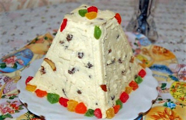 Пасха творожная, фото - https://pl.pinterest.com/pin/729864683333374624/