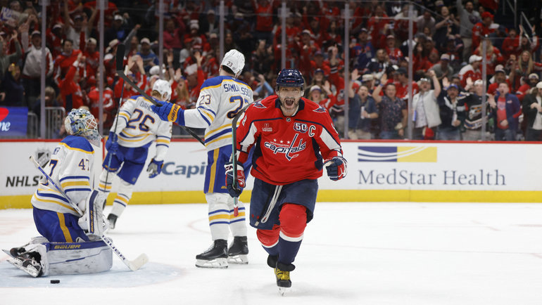    Александр Овечкин празднует гол в матче «Вашингтон» — «Баффало» 30 марта в Вашингтоне.Imagn Images USA Today Sports