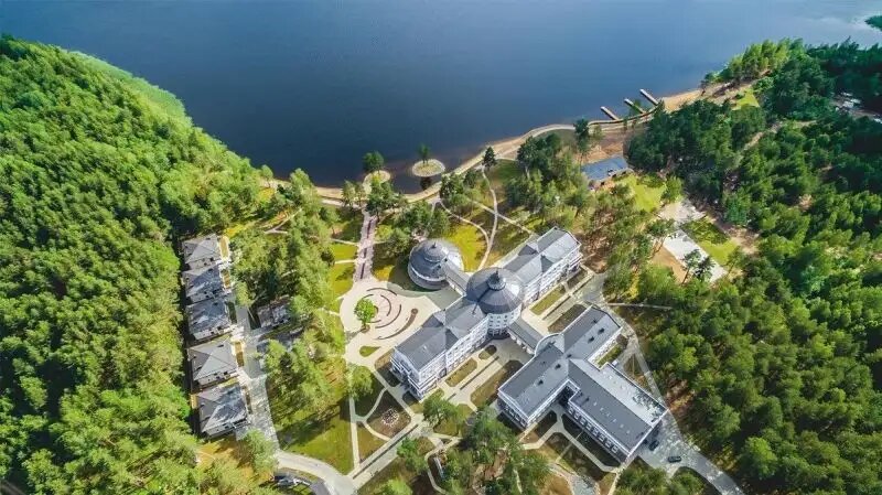 Санаторно-курортный комплекс «Плисса» с высоты птичьего полета. Тут красиво! Фото: startour.ru