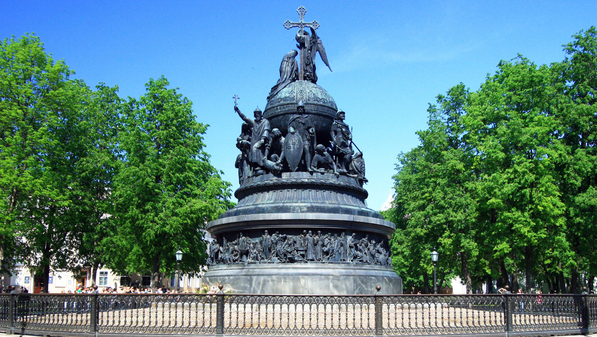    Памятник Тысячелетие России: символ духа и истории