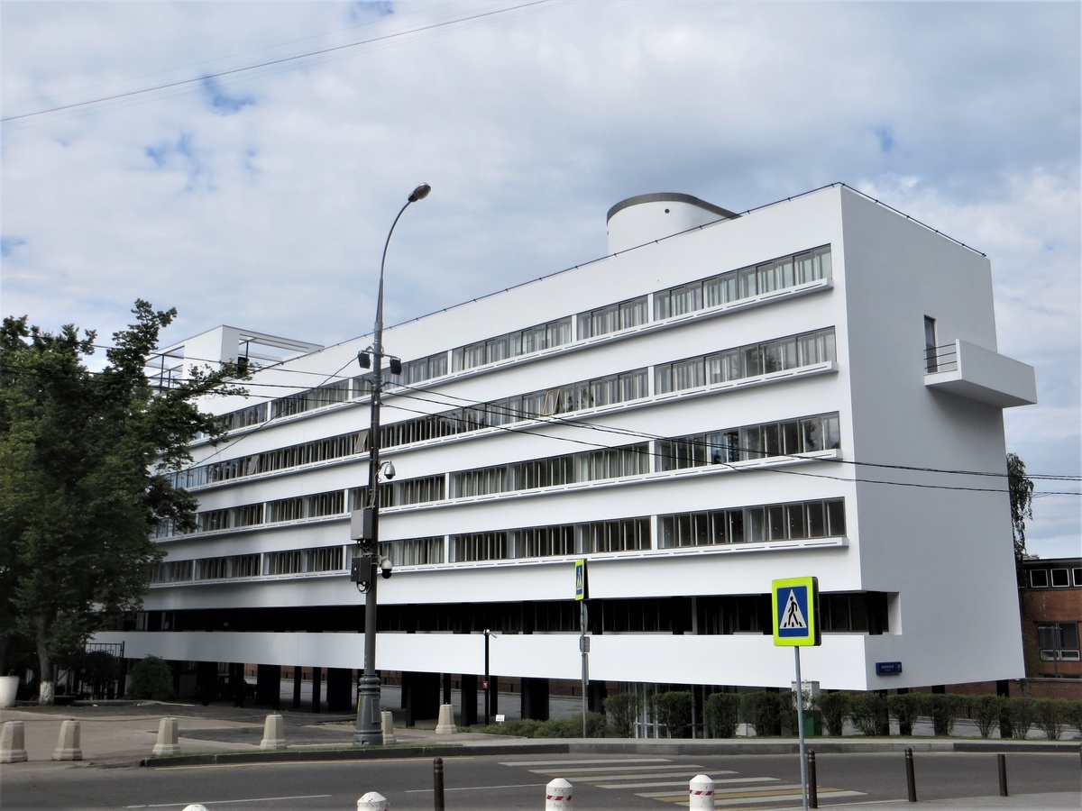    Дом-коммуна Наркомфина: авангард в сердце Москвы