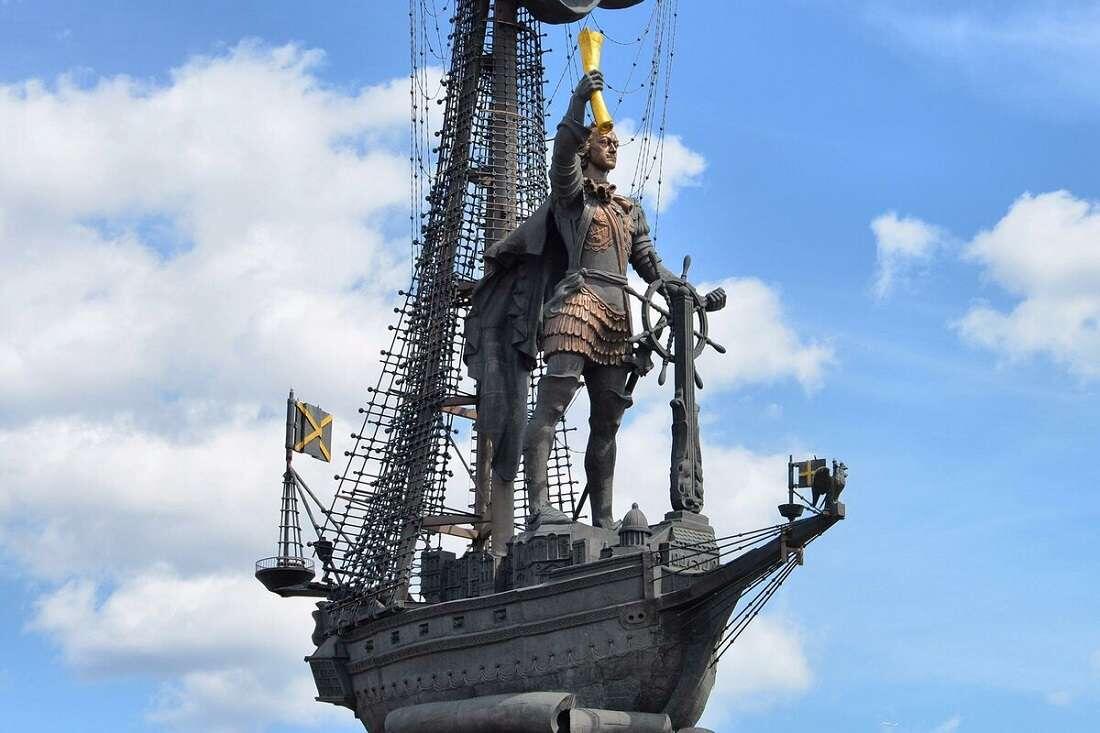    Споры вокруг памятника Петру I в Москве